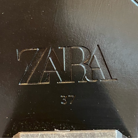 Zara Dark Brown Croc Embossed Knee-High Boots - Picture 4 of 14